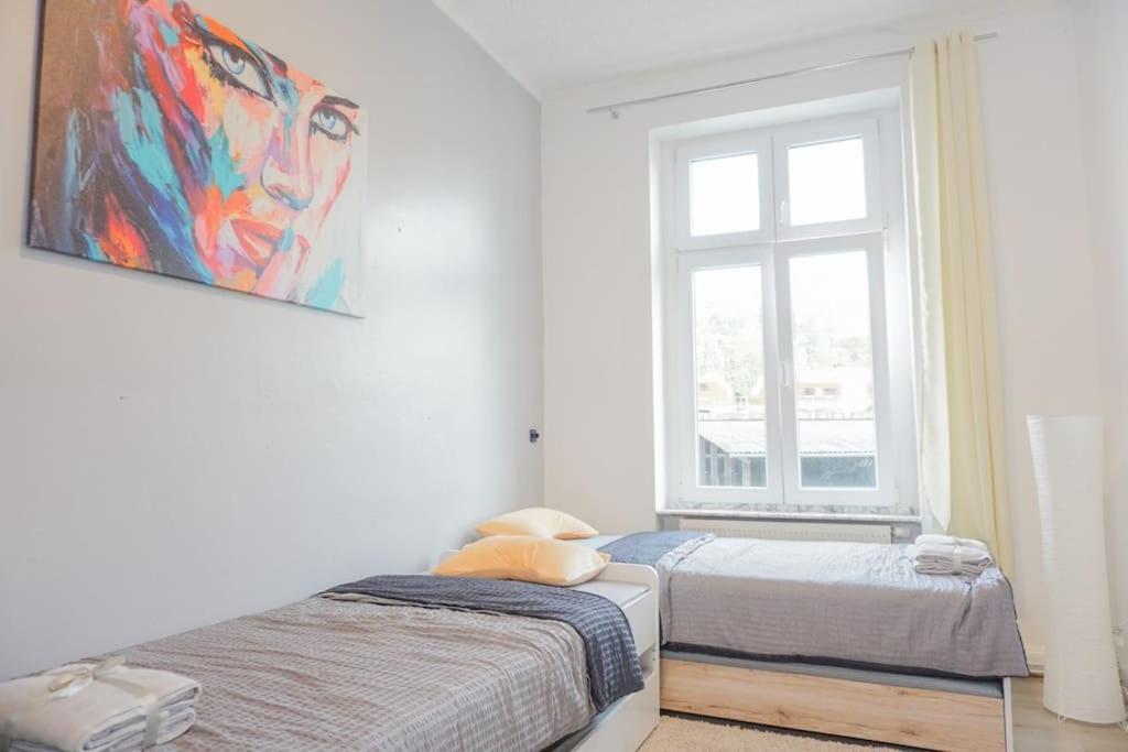Apartment In Wuppertal - Charmante 3-Zimmer-Oase Mit Kamin Und Badewanne Esterno foto
