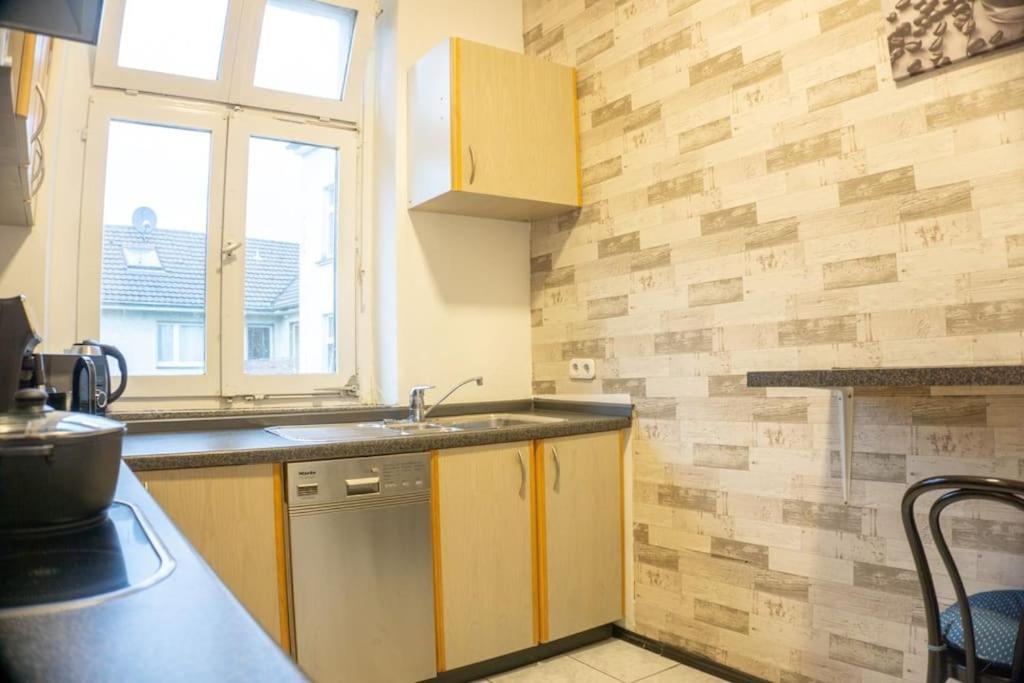 Apartment In Wuppertal - Charmante 3-Zimmer-Oase Mit Kamin Und Badewanne Esterno foto
