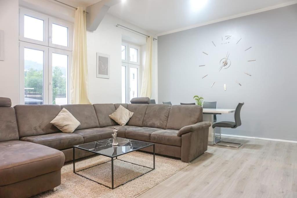 Apartment In Wuppertal - Charmante 3-Zimmer-Oase Mit Kamin Und Badewanne Esterno foto