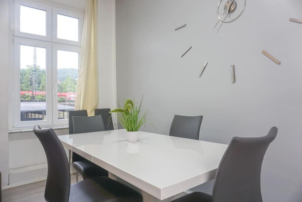Apartment In Wuppertal - Charmante 3-Zimmer-Oase Mit Kamin Und Badewanne Esterno foto