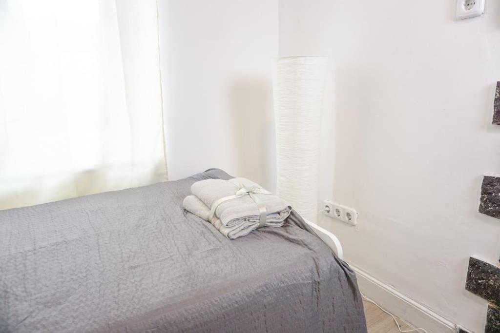 Apartment In Wuppertal - Charmante 3-Zimmer-Oase Mit Kamin Und Badewanne Esterno foto