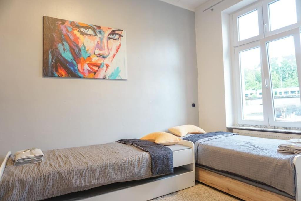 Apartment In Wuppertal - Charmante 3-Zimmer-Oase Mit Kamin Und Badewanne Esterno foto