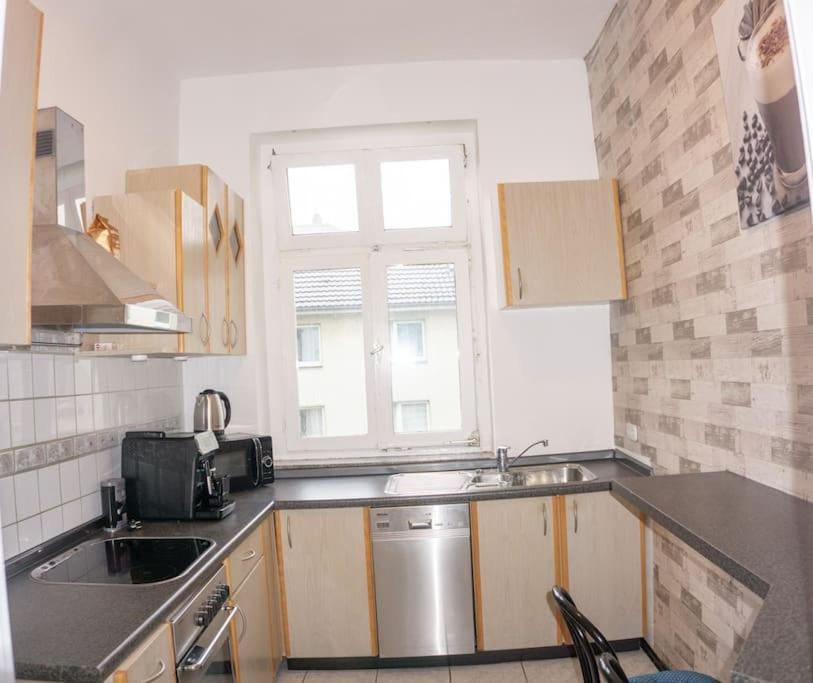 Apartment In Wuppertal - Charmante 3-Zimmer-Oase Mit Kamin Und Badewanne Esterno foto